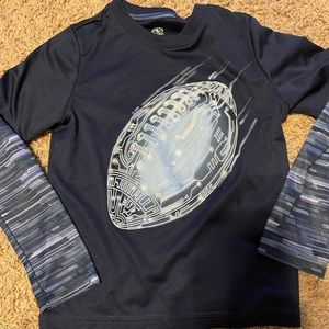 Long sleeve football shirt size 4/5